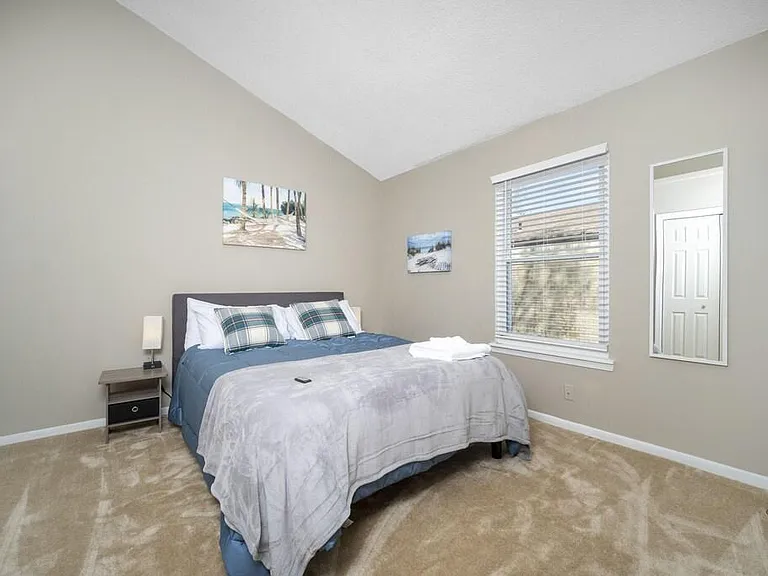 505 Barberton Dr — Photo 13