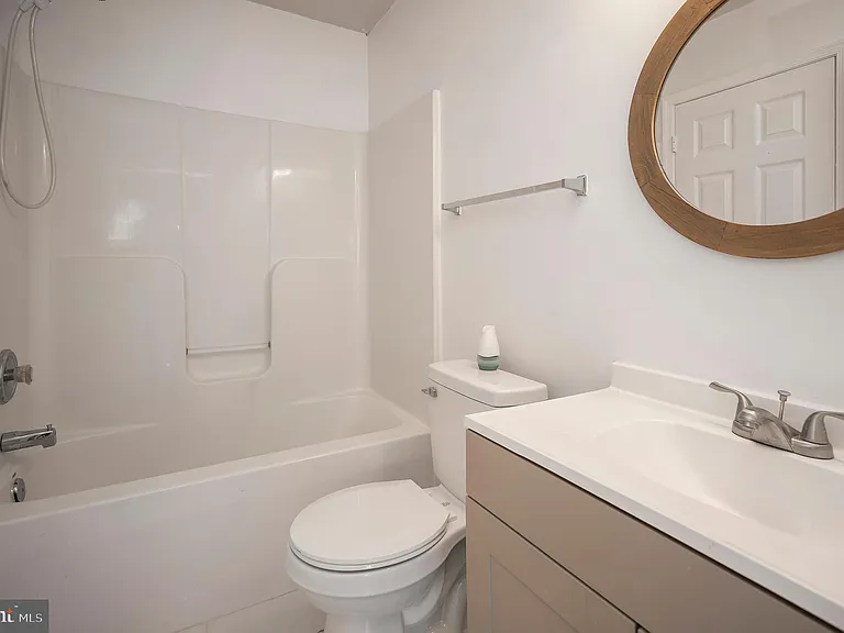 104 Stingray Ct — Photo 33