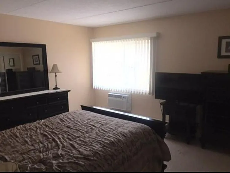 22 Faxon St #7 — Photo 8