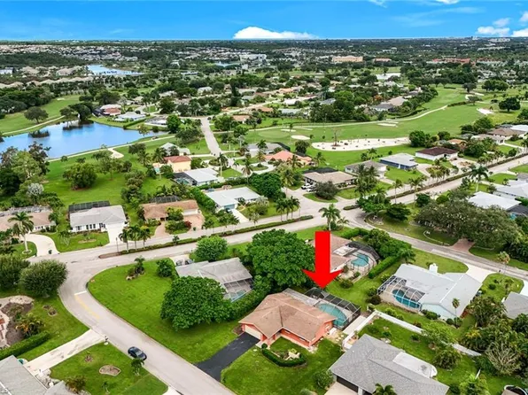 133 Briarcliff LN, NAPLES, FL 34113