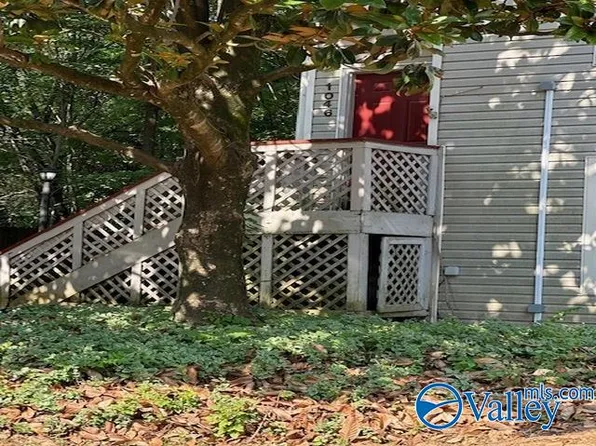 1046 Stones Throw Dr NW, Huntsville, AL 35806