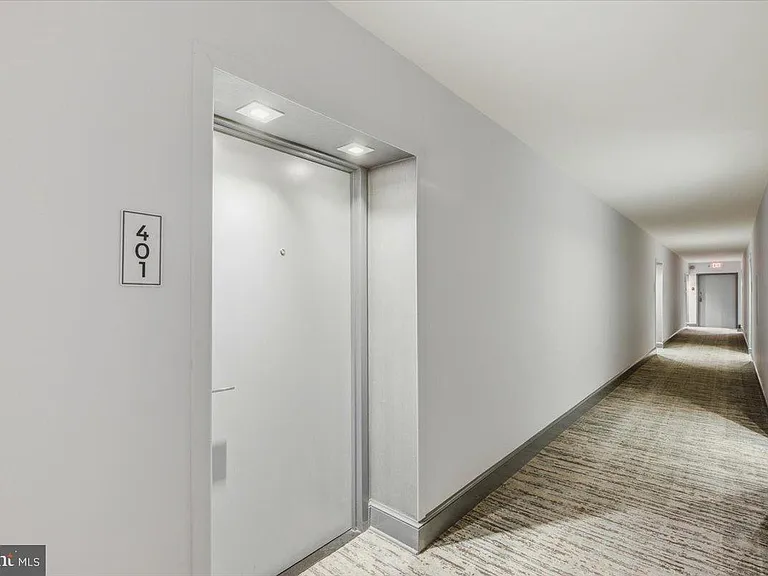 1825 T St NW #401 — Photo 2