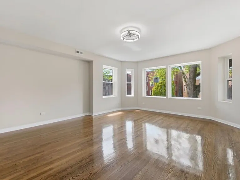 7741 S Phillips Ave #2 — Photo 5