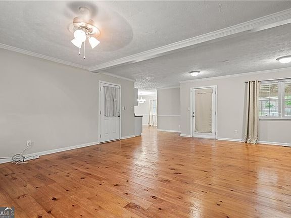 5th image of 39 Jim Ln SE