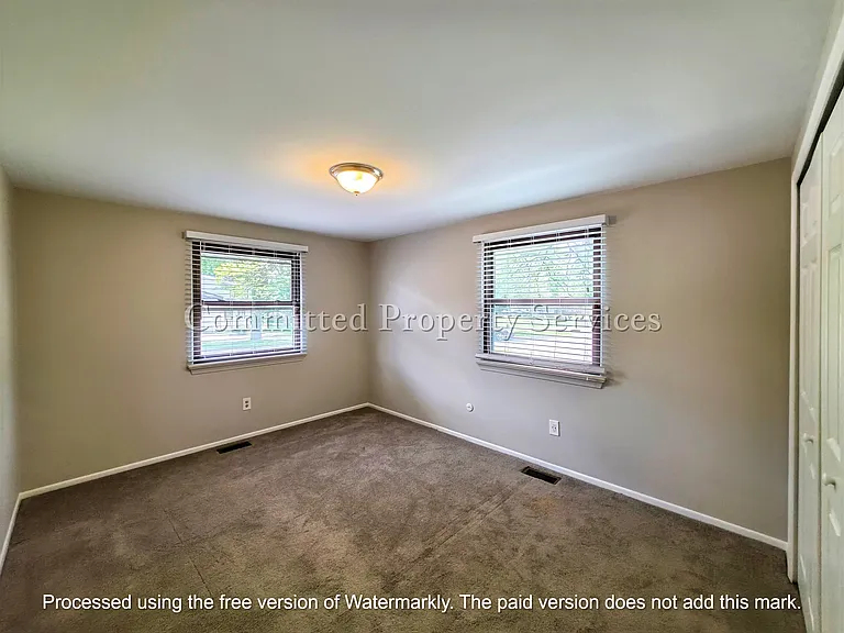 38156 Southfarm Ct — Photo 8