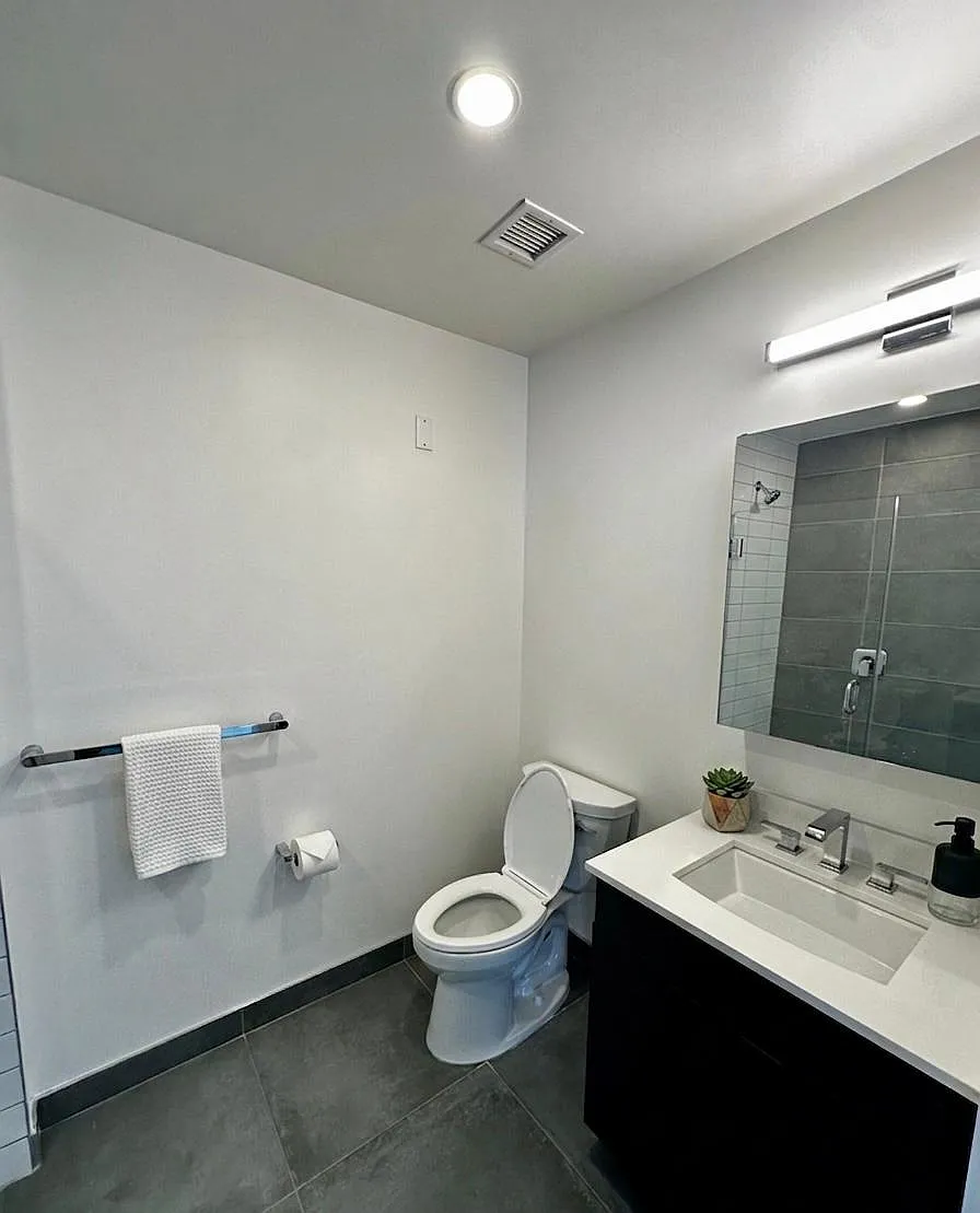 3 bed, $1,375 — Photo 4
