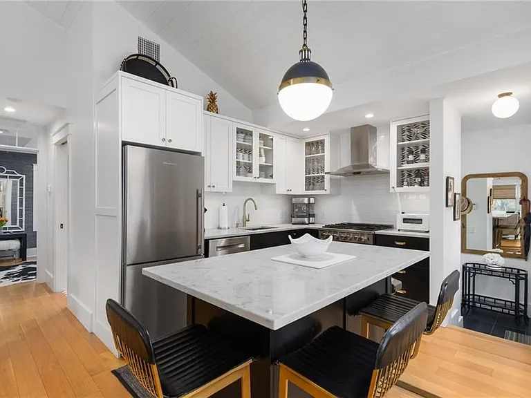 11 Eustis Ave — Photo 7