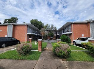 425 E 9th St APT 7, Houston, TX 77007