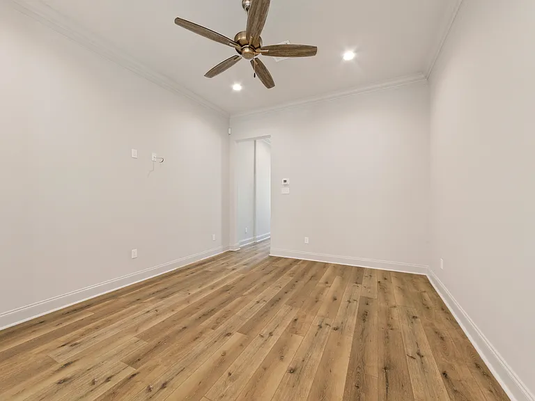 304 Sandstone Ave — Photo 3