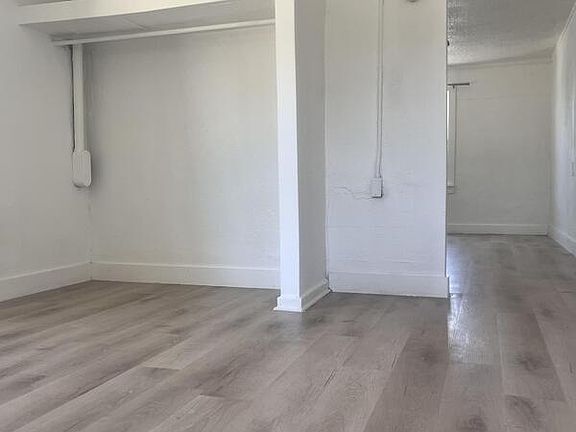 3rd image of 1916 McBroom St #1