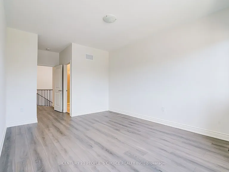 2237 Crystal Dr — Photo 30