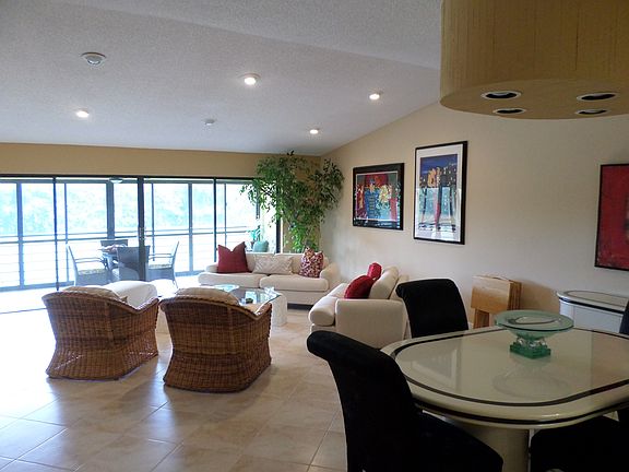 4th image of 11209 Aspen Glen Dr