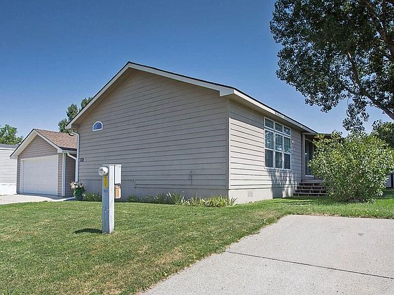 2nd image of 515 Jemstone Dr