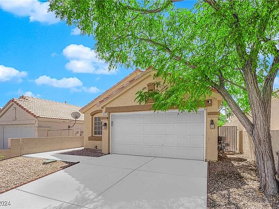 3rd image of 9137 Indian Breeze Dr