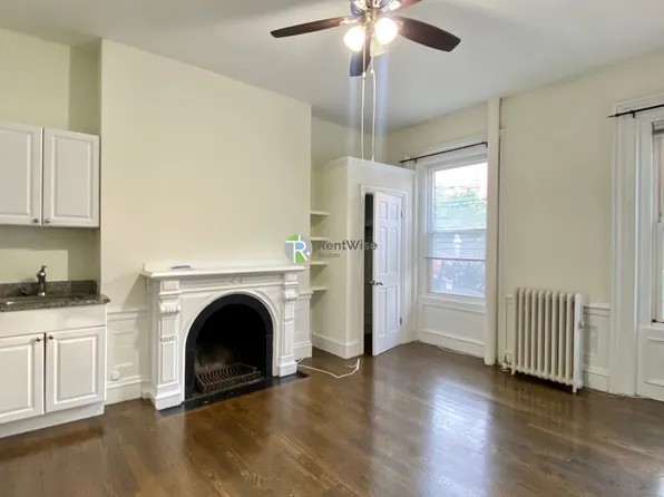 92 Charles St, Boston, MA