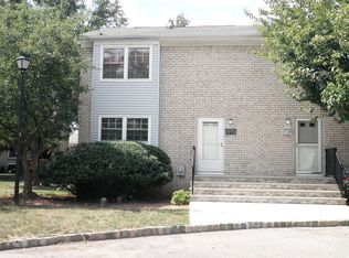 980 Robin Rd #980, Hillsborough, NJ 08844