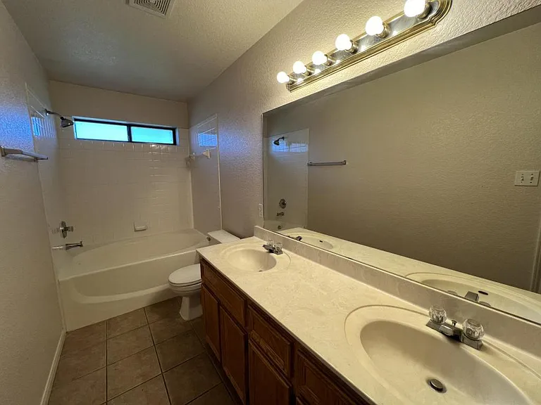 3706 Dustin Ct #A — Photo 16