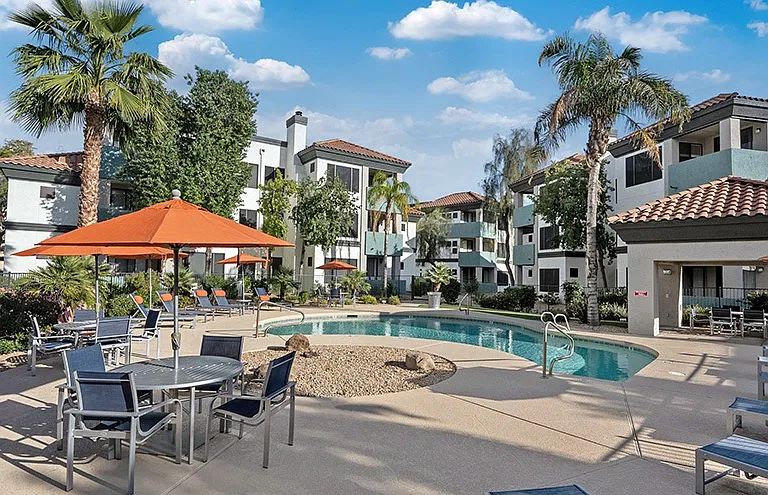Bella Vista Apartment Homes — Photo 20