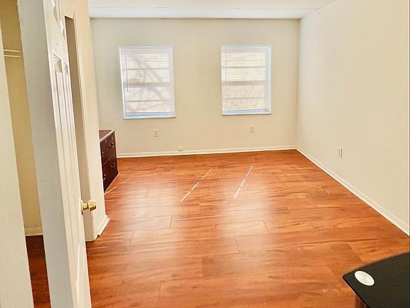 5th image of 2507 N Armenia Ave
