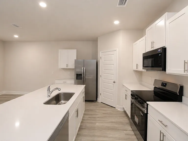 530 Bridle Way — Photo 7