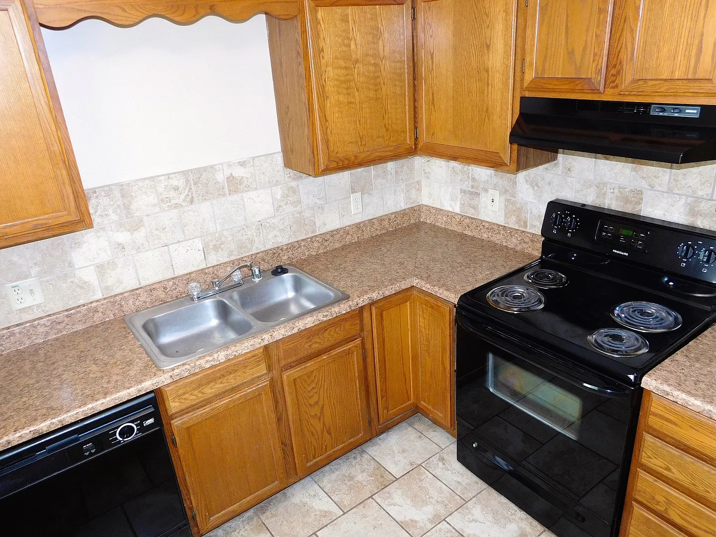 Campus Corner Apartments — Photo 2
