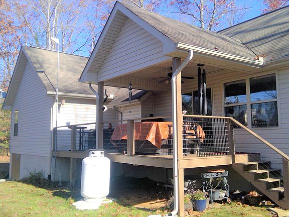 5th image of 536 Saint Anthony Dr