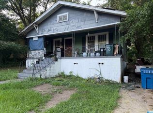 512 60th St, Fairfield, AL 35064