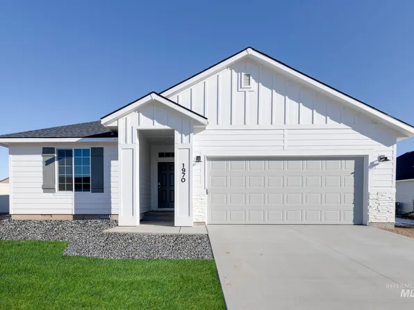 1970 N Thunderbolt St, Mountain Home, ID 83647
