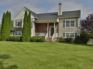 2 Flemming Pl, Hackettstown, NJ 07840