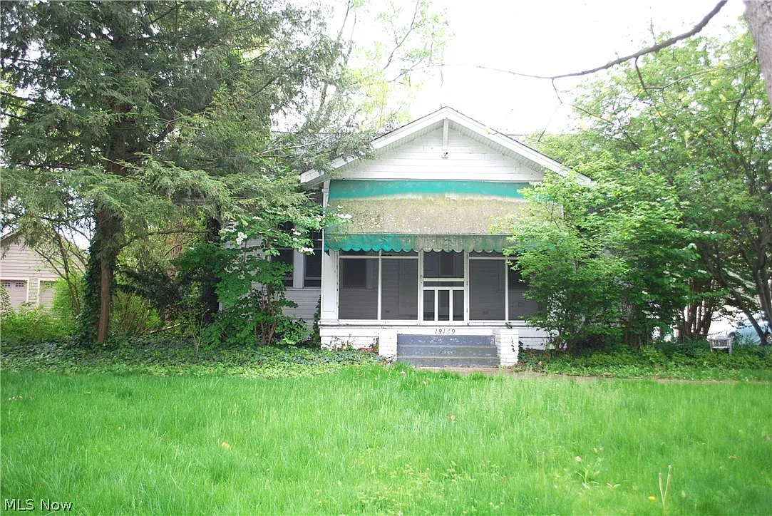 18169 Clifton Rd photo 1