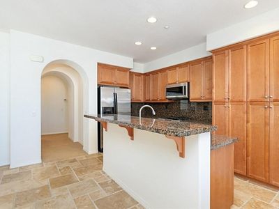 99 Hallmark, Irvine, CA, 92620