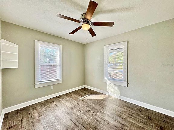 5th image of 1601 E Maple Ave #1601