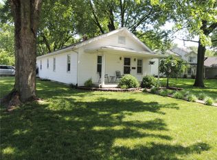 1791 Livingston St, Carlyle, IL