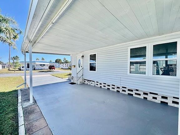 5th image of 10819 London Dr
