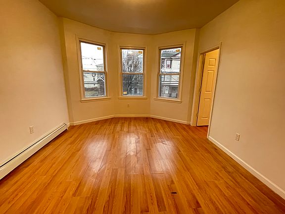2nd image of 481 Avon Ave Floor 2