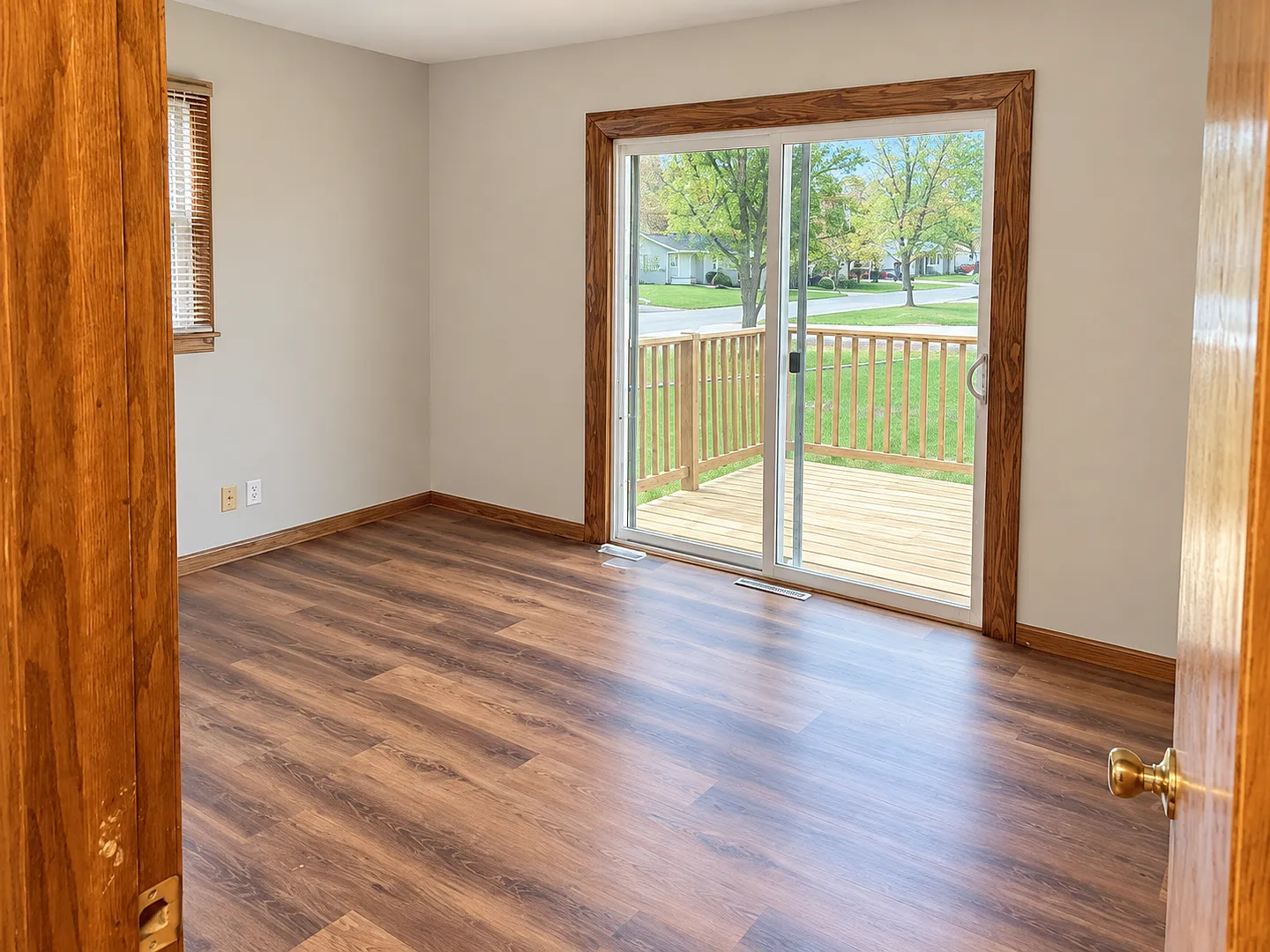 3 Bedroom Ranch Home with Large Fenced in Yard!! — Photo 3