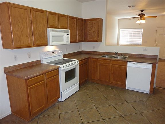 4th image of 13940 N 132nd Ct