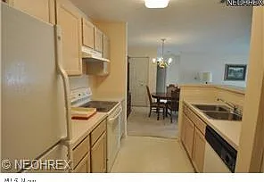 2 bed, 2.0 bath, $1,750 — Photo 4