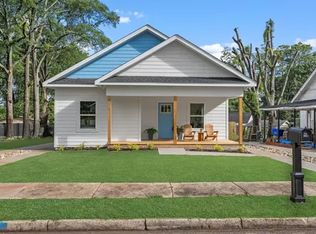 14 Arden St, Greenville, SC 29607