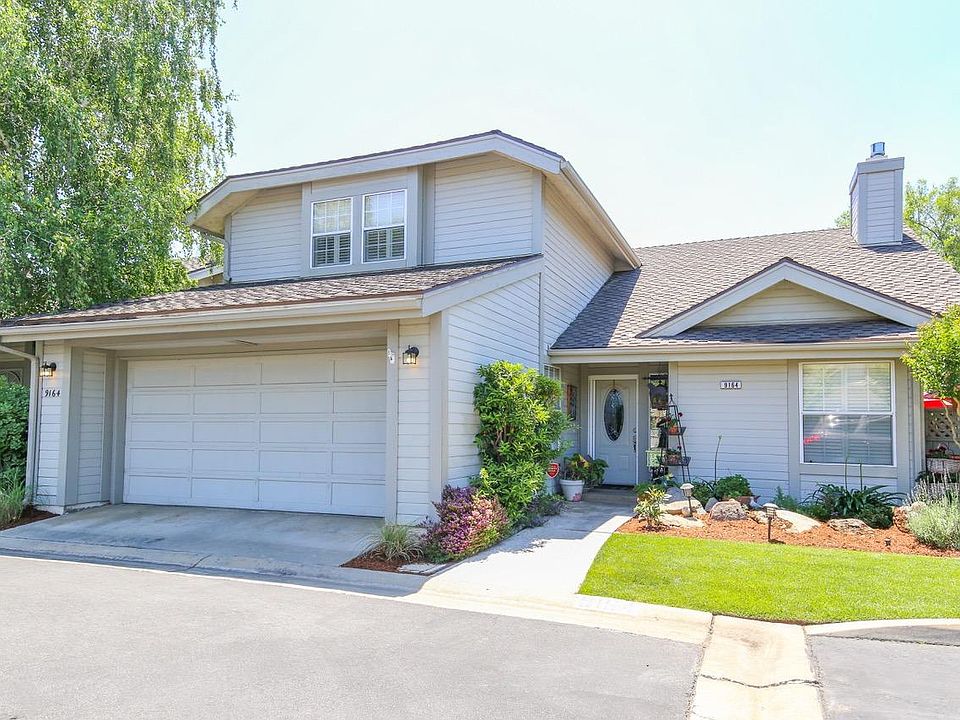 2nd image of 9164 N Stoneridge Ln