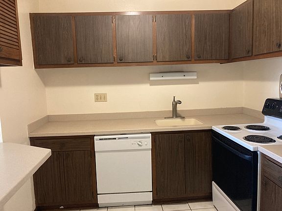 3rd image of 1315 E Elmdale Ct APT 104