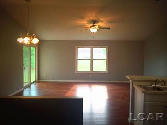 4th image of 3130 Cypress Dr