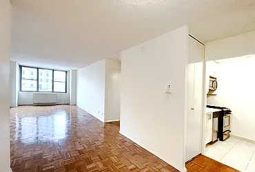 Rented by Warburg