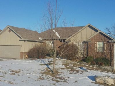 3668 N Oak Point Ave, Springfield, MO, 65803