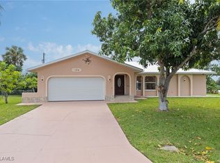 102 SE 40th Ter, Cape Coral, FL 33904