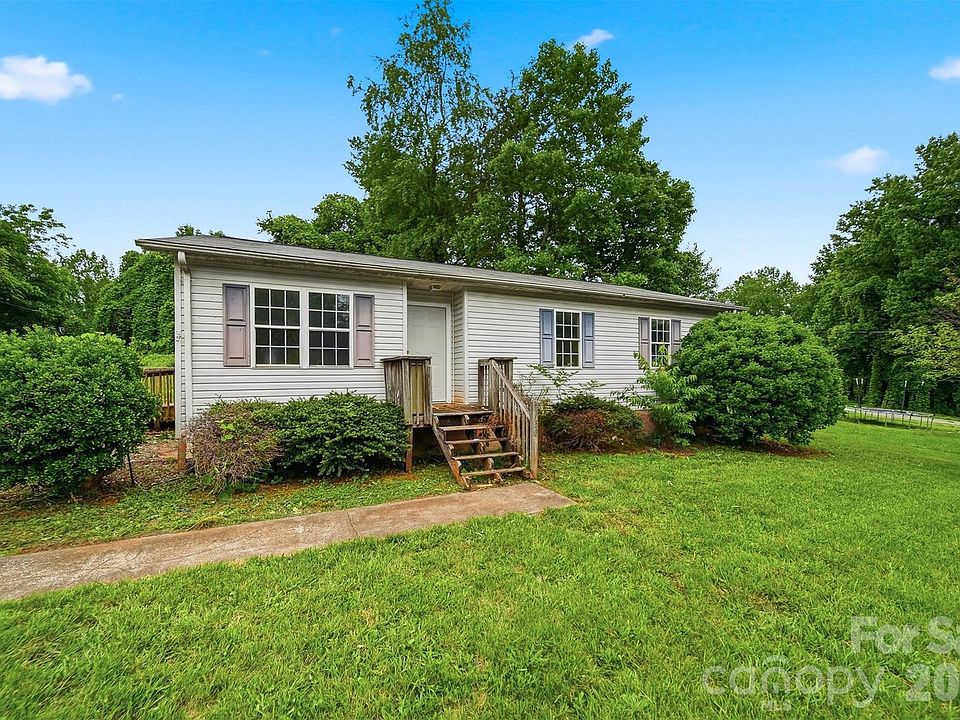 1st image of 2130 Haven Cir SE