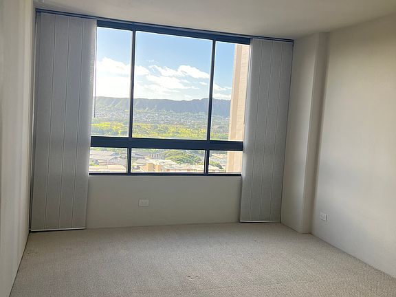 3rd image of 2499 Kapiolani Blvd