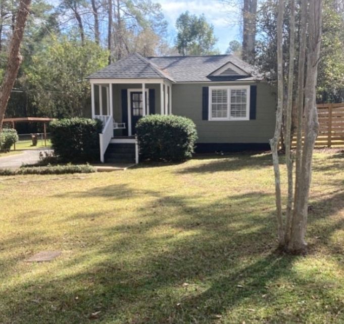 1st image of 310 Claire Dr