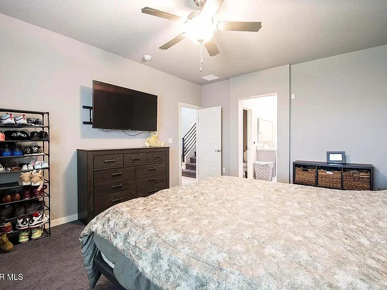 13713 Olney Ave — Photo 17