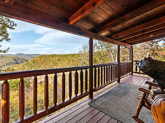 5th image of 4080 Ridgeback Ln